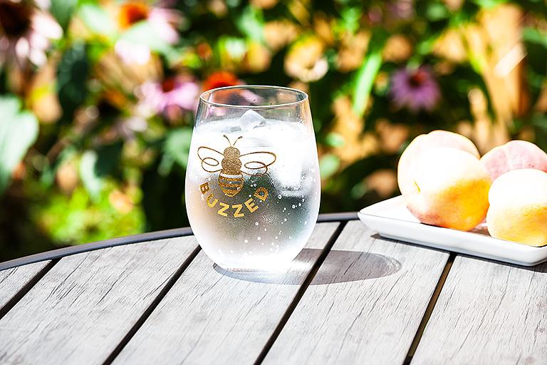 BEE BUZZED STEMLESS WINE GLASS